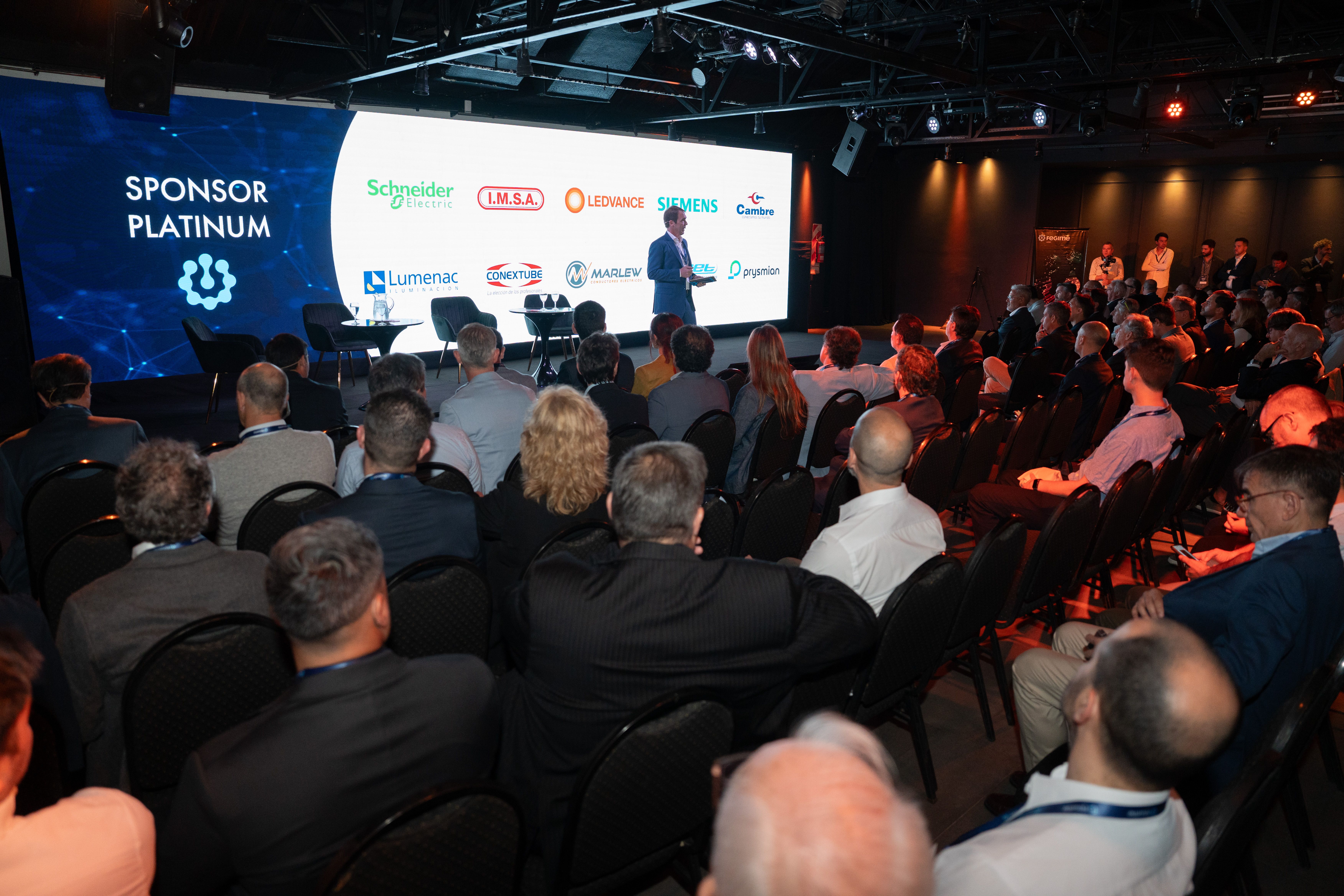 Imagen de Grupo Lead